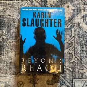 Book: Karin Slaughter- Beyond Reach